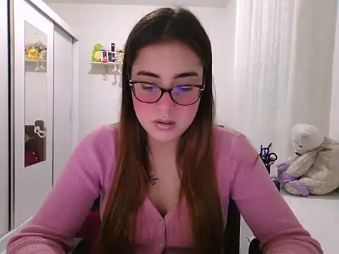 Snapshot of maliamiller chatting on June 22, 2026, 9:01 pm maliamiller online show from June 22, 2026, 9:01 pm