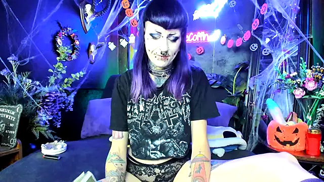 Purple Coffin666 online show from November 8, 2025, 7:28 pm