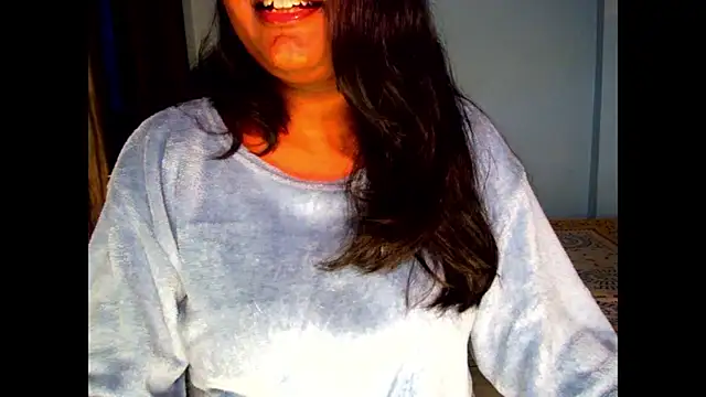 expression queen online show from December 17, 2025, 10:31 am