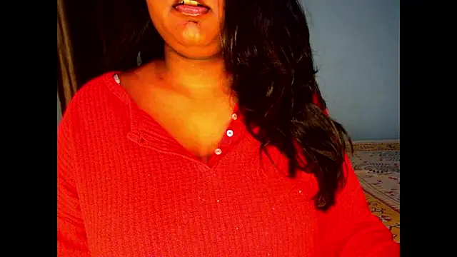 expression queen online show from December 19, 2025, 1:24 pm