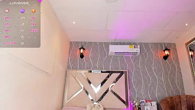 vanessa guzman2 online show from March 6, 2025, 12:41 pm