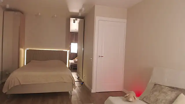 lulu moonmoon online show from February 2, 2025, 6:42 pm