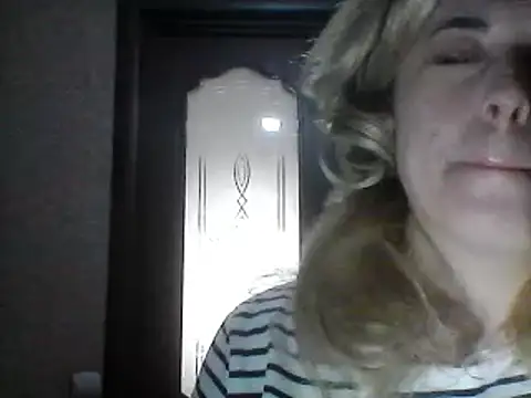 Snapshot of SweetCandy356 chatting on February 28, 2025, 9:58 am SweetCandy356 online show from February 28, 2025, 9:58 am
