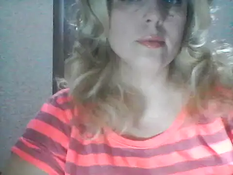 Snapshot of SweetCandy356 chatting on March 4, 2025, 10:46 am SweetCandy356 online show from March 4, 2025, 10:46 am