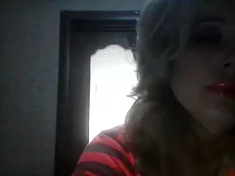 Snapshot of SweetCandy356 chatting on February 24, 2025, 10:04 am SweetCandy356 online show from February 24, 2025, 10:04 am