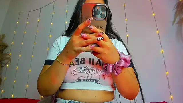 Snapshot of Maisa_issa chatting on October 31, 2025, 1:19 pm Maisa issa online show from October 31, 2025, 1:19 pm