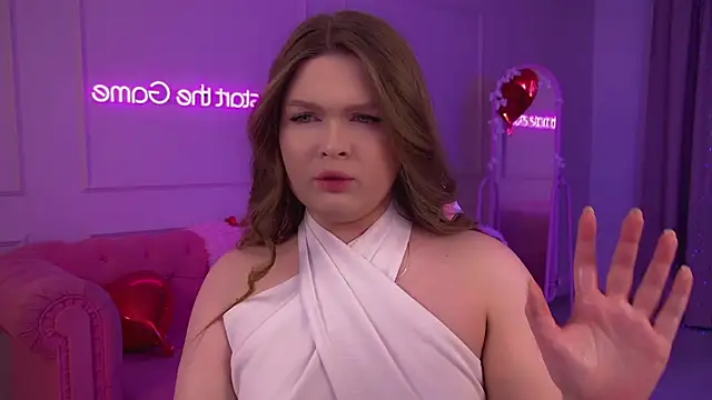 CrystalLyons online show from February 15, 2026, 6:25 am