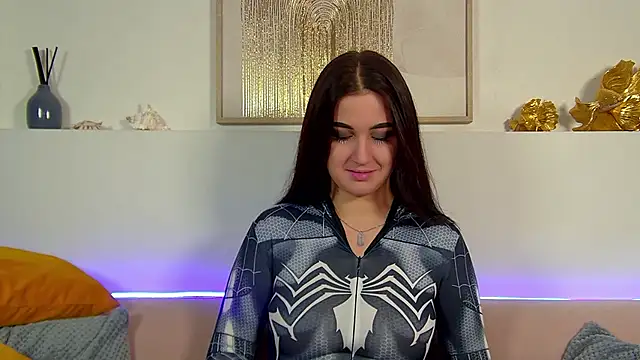 ChristinaMilton online show from September 24, 2025, 5:41 pm