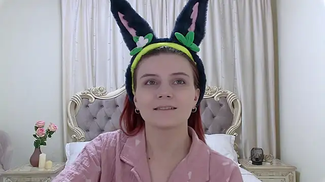 KellyStone online show from November 4, 2025, 5:06 pm