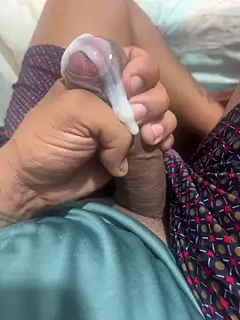 morenoroludo777 online show from February 25, 2025, 3:20 pm