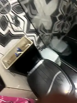 morenoroludo777 online show from October 11, 2025, 11:11 am