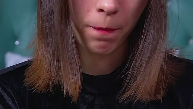 Snapshot of PollyLanders chatting on November 21, 2025, 7:46 pm PollyLanders online show from November 21, 2025, 7:46 pm