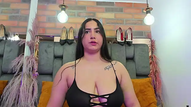 JESSYCORTES online show from October 21, 2025, 3:00 pm