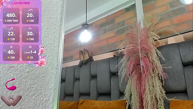 Snapshot of JESSYCORTES chatting on February 27, 2026, 10:42 pm JESSYCORTES online show from February 27, 2026, 10:42 pm