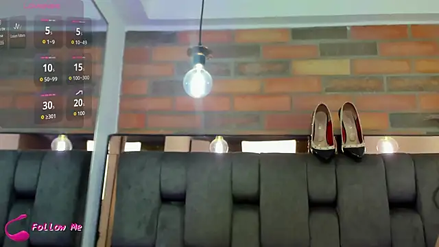 JESSYCORTES online show from September 18, 2025, 1:58 pm