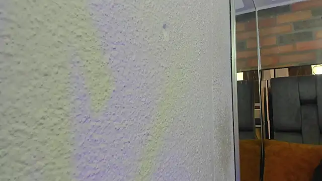 JESSYCORTES online show from September 15, 2025, 1:55 pm