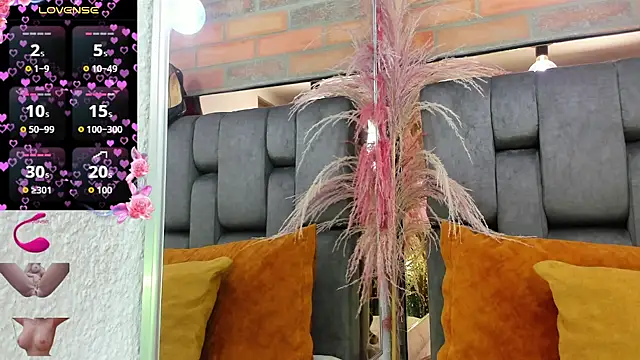 Snapshot of JESSYCORTES chatting on February 9, 2026, 10:19 pm JESSYCORTES online show from February 9, 2026, 10:19 pm