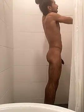 Snapshot of Lucascacaca chatting on December 5, 2024, 11:56 pm Lucascacaca online show from December 5, 2024, 11:56 pm