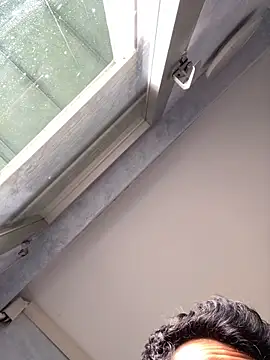 Lucascacaca online show from April 8, 2026, 10:06 am