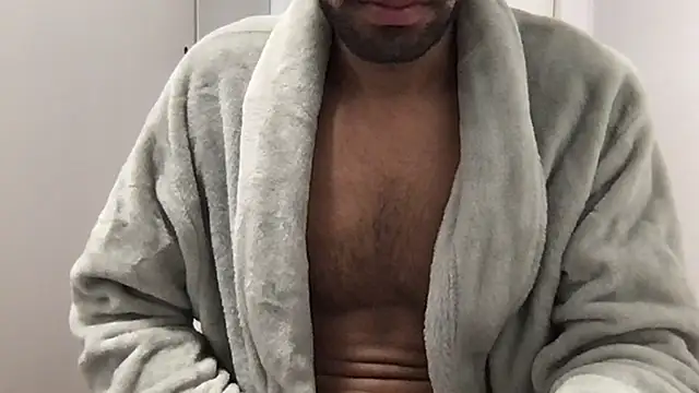 Snapshot of Lucascacaca chatting on February 13, 2026, 7:36 pm Lucascacaca online show from February 13, 2026, 7:36 pm