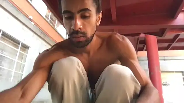 Snapshot of Lucascacaca chatting on December 6, 2024, 1:38 pm Lucascacaca online show from December 6, 2024, 1:38 pm