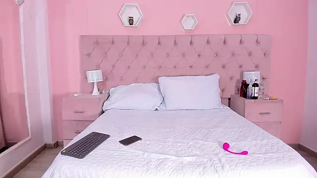 Snapshot of AmatistaLux_ chatting on March 17, 2025, 2:34 pm AmatistaLux online show from March 17, 2025, 2:34 pm