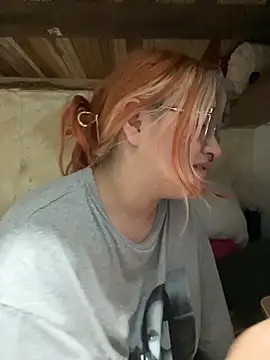 SophiaWeestt99 online show from October 3, 2025, 1:53 am