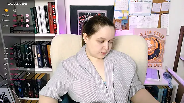 Lovbess online show from February 15, 2026, 9:14 pm