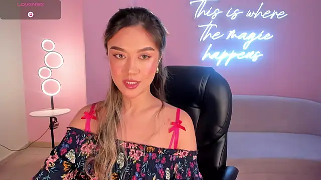 RebeccaHudson online show from March 14, 2025, 2:53 am