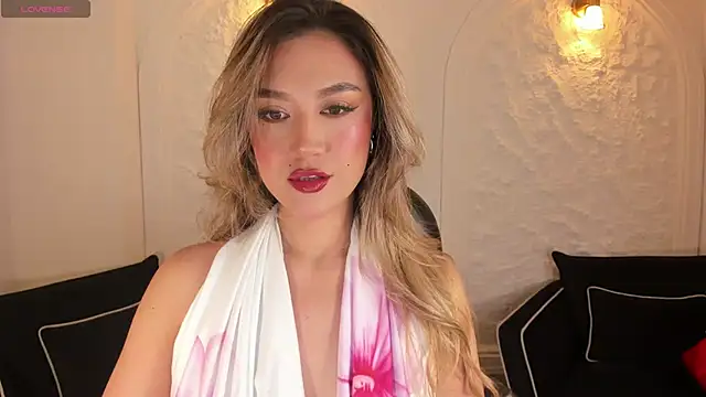 RebeccaHudson online show from September 10, 2025, 7:13 pm