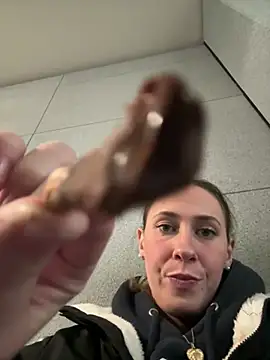 Snapshot of M1ssyk1ssy chatting on January 22, 2025, 3:07 pm M1ssyk1ssy online show from January 22, 2025, 3:07 pm