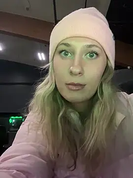 Snapshot of M1ssyk1ssy chatting on December 28, 2024, 9:30 pm M1ssyk1ssy online show from December 28, 2024, 9:30 pm