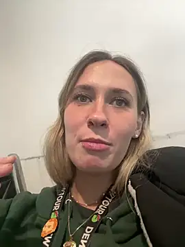 Snapshot of M1ssyk1ssy chatting on January 13, 2025, 4:41 pm M1ssyk1ssy online show from January 13, 2025, 4:41 pm