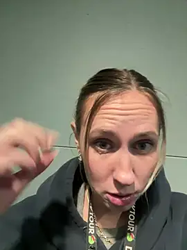 Snapshot of M1ssyk1ssy chatting on January 31, 2025, 6:36 pm M1ssyk1ssy online show from January 31, 2025, 6:36 pm