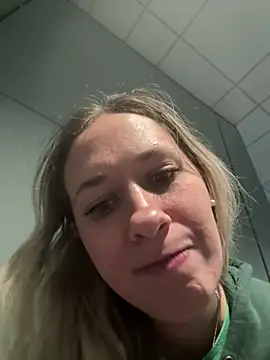 Snapshot of M1ssyk1ssy chatting on January 10, 2025, 3:48 pm M1ssyk1ssy online show from January 10, 2025, 3:48 pm