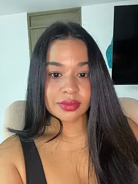 Snapshot of Aitana98_ chatting on February 15, 2026, 1:50 am Aitana98 online show from February 15, 2026, 1:50 am