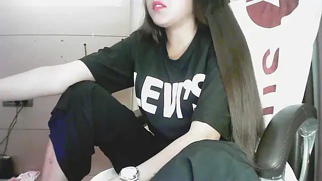 Snapshot of collage_hoty chatting on January 11, 2026, 3:19 pm collage hoty online show from January 11, 2026, 3:19 pm