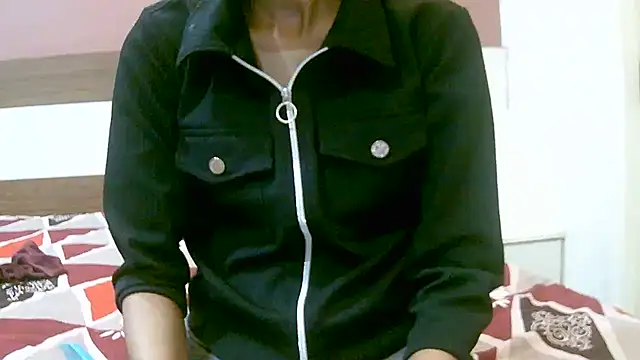 collage hoty online show from November 17, 2025, 2:54 pm