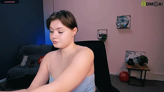 nikole kitt online show from March 8, 2025, 7:53 pm