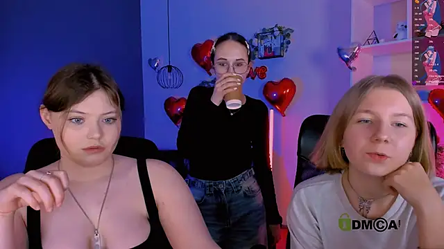 nikole kitt online show from February 24, 2026, 7:59 pm