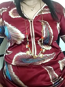 gaurika18 online show from October 14, 2025, 6:52 pm