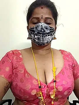 gaurika18 online show from May 19, 2026, 2:18 am