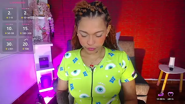 Snapshot of samantha_simur chatting on February 14, 2025, 2:39 am samantha simur online show from February 14, 2025, 2:39 am