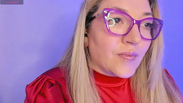 Snapshot of Naty_Mature_ chatting on February 5, 2026, 6:37 pm Naty Mature online show from February 5, 2026, 6:37 pm