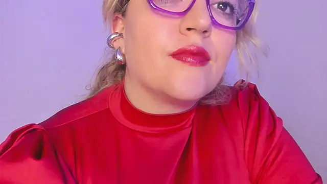 Naty Mature  online show from October 8, 2025, 11:05 pm