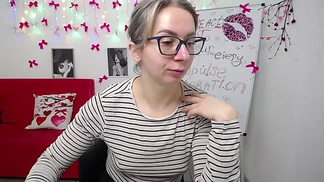 VasilisaSii online show from March 6, 2026, 6:19 am