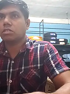 roundbunny online show from February 5, 2025, 10:33 pm