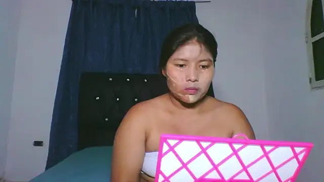 Snapshot of JenniferChian chatting on April 21, 2026, 11:55 pm JenniferChian online show from April 21, 2026, 11:55 pm