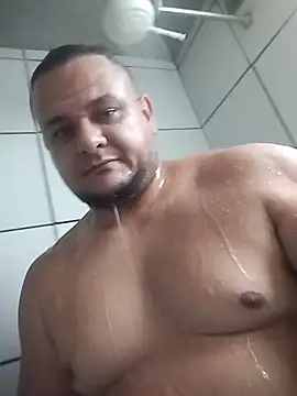 Snapshot of DitchingThrottle chatting on November 28, 2025, 3:34 pm DitchingThrottle online show from November 28, 2025, 3:34 pm