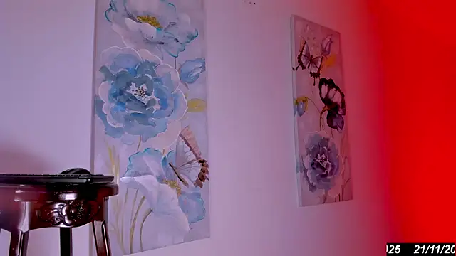 Snapshot of Keila_Mendoza chatting on November 21, 2025, 12:26 pm Keila Mendoza online show from November 21, 2025, 12:26 pm